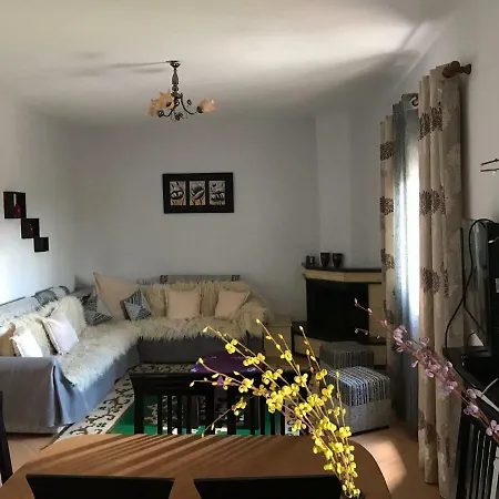 Bardhiguesthouse Gasthof